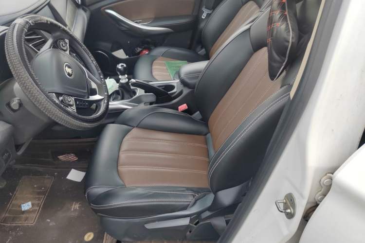 Used BYD Song 2017 Gaishi Upgrade Edition 1.5TI Manual Elite Model Left Front Seat