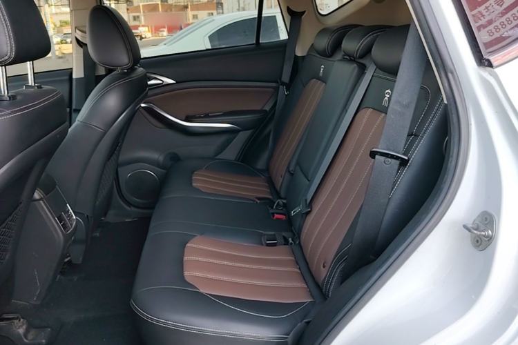 Used BYD Song 2017 Gaishi Upgrade Edition 1.5TI Manual Elite Model Left Rear Seat