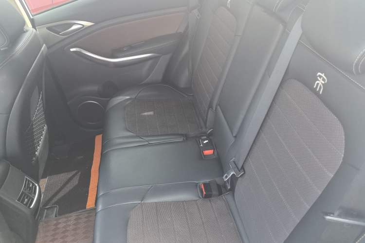 Used BYD Song 2017 Gaishe Upgrade Edition 1.5TID Automatic Comfort Model Left Rear Seat