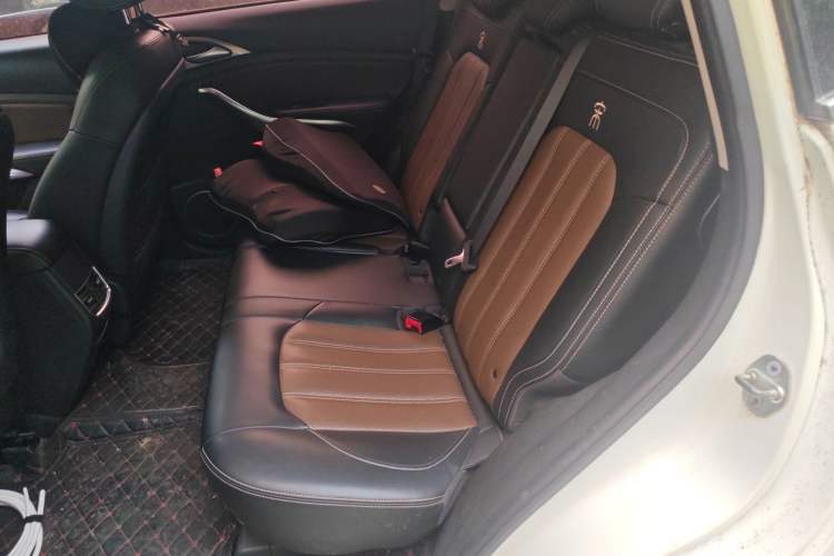 Used BYD Song 2017 Gaishe Upgrade Edition 1.5TID Automatic Elite Model Left Rear Seat