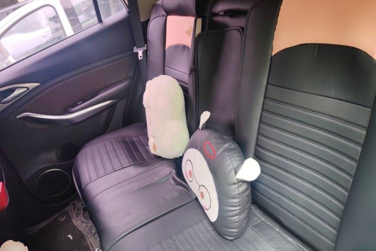 Used BYD Song 2017 Gaishe Upgrade Edition 1.5TID Automatic Elite Model Left Rear Seat