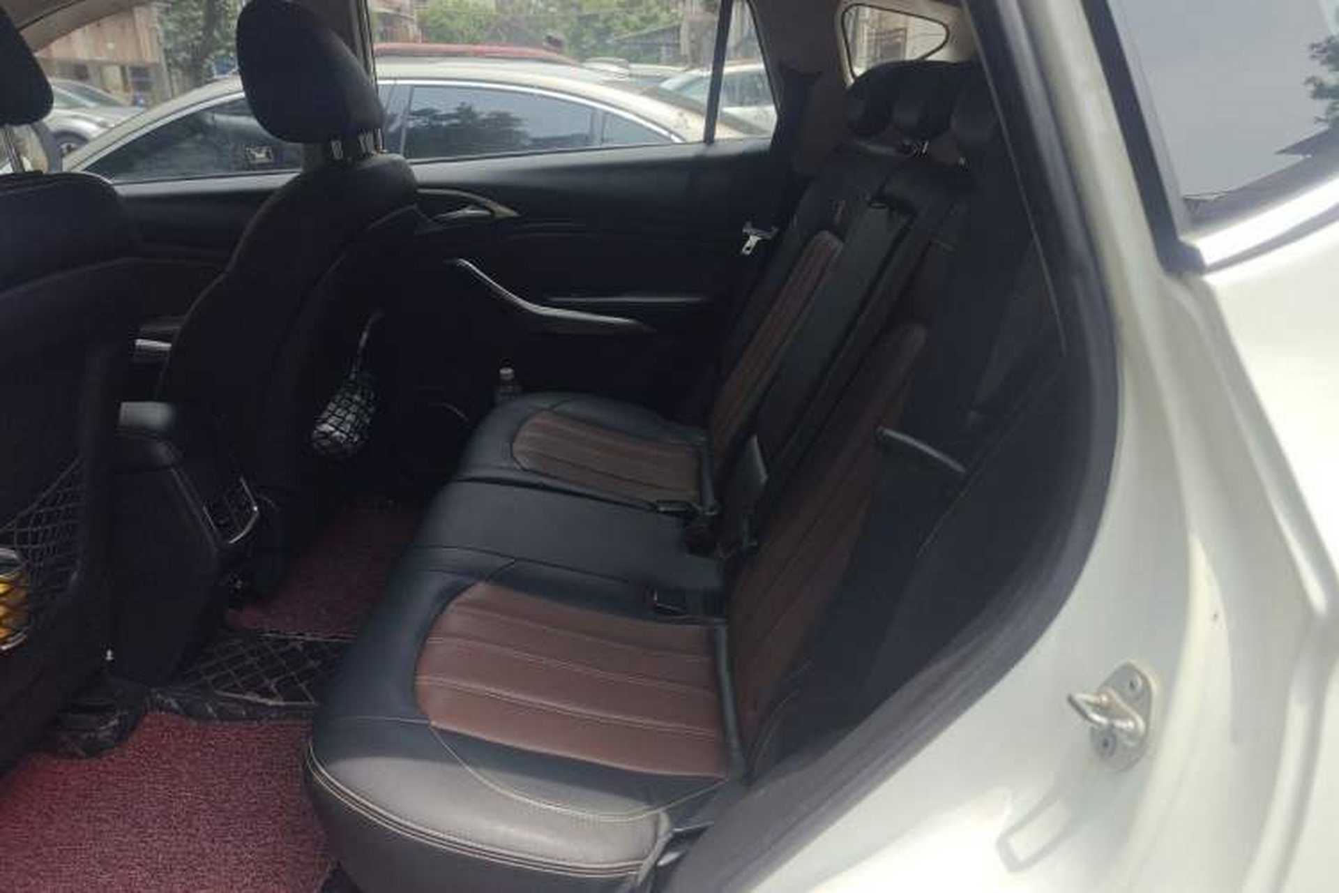 Used BYD Song 2017 Gaishe Upgrade Edition 1.5TID Automatic Elite Model Left Rear Seat
