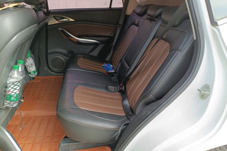 Used BYD Song 2017 Gaishi Upgrade Edition 1.5TI Manual Elite Model Left Rear Seat