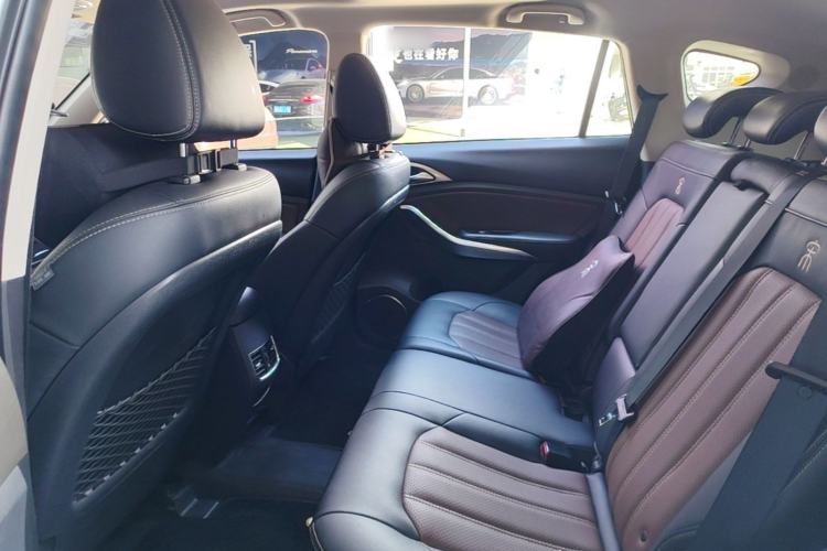Used BYD Song 2017 Gaishi Upgrade Edition 1.5TI Manual Elite Model Left Rear Seat