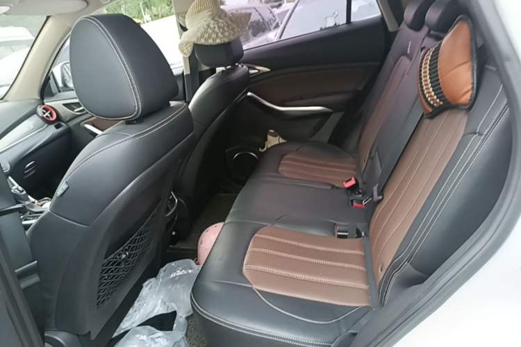 Used BYD Song 2017 Gaishe Upgrade Edition 1.5TID Automatic Elite Model Left Rear Seat