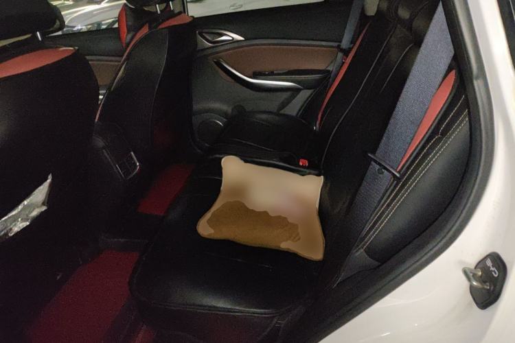 Used BYD Song 2017 Gaishi Upgrade Edition 1.5TID Automatic Luxury Model Left Rear Seat