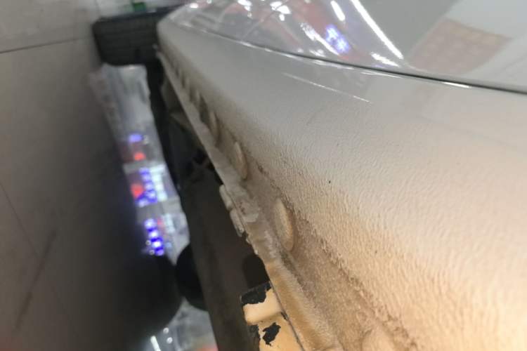 Used BYD Song 2017 Gaishi Upgrade Edition 1.5TID Automatic Luxury Model Left Side Sill