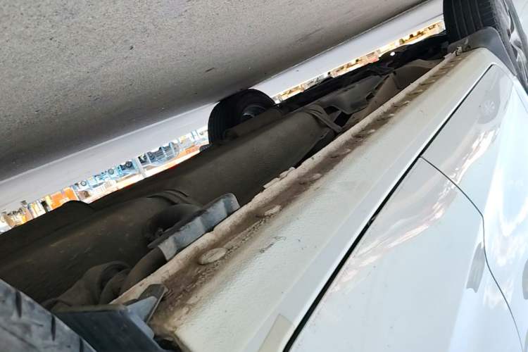 Used BYD Song 2017 Gaishi Upgrade Edition 1.5TI Manual Elite Model Left Side Sill