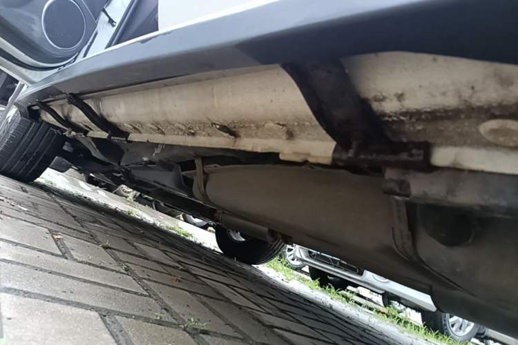 Used BYD Song 2017 Gaishe Upgrade Edition 1.5TID Automatic Elite Model Left Side Sill