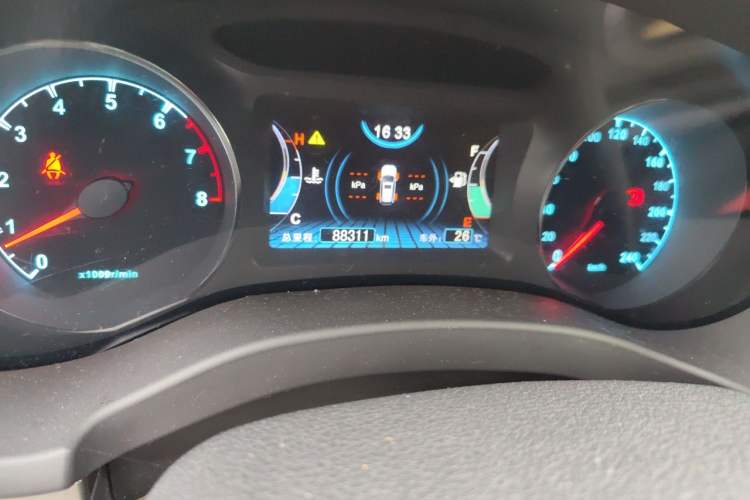 Used BYD Song 2017 Gaishi Upgrade Edition 1.5TI Manual Elite Model Odometer Close Up
