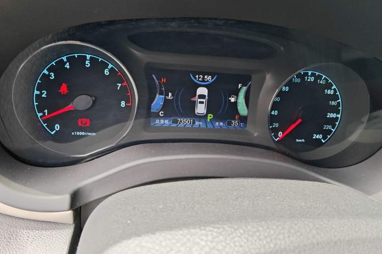 Used BYD Song 2017 Gaishe Upgrade Edition 1.5TID Automatic Elite Model Odometer Close Up