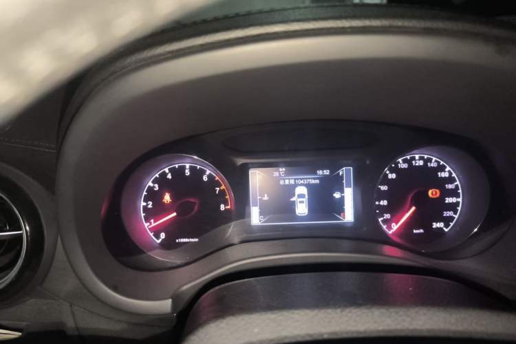 Used BYD Song 2017 Gaishi Upgrade Edition 1.5TI Manual Elite Model Odometer Close Up