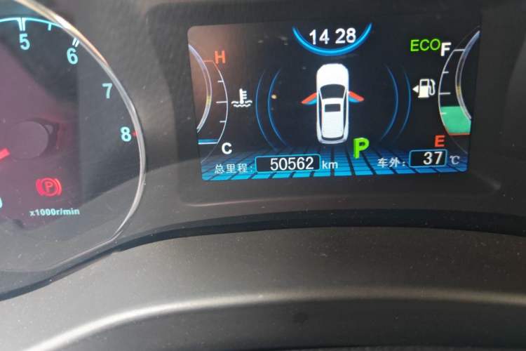 Used BYD Song 2017 Gaishe Upgrade Edition 1.5TID Automatic Elite Model Odometer Close Up