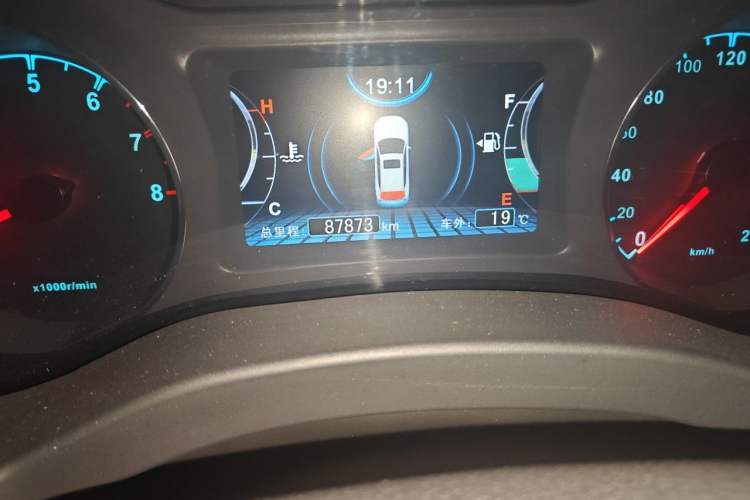 Used BYD Song 2017 Gaishi Upgrade Edition 1.5TI Manual Elite Model Odometer Close Up