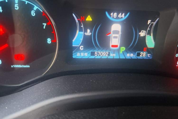 Used BYD Song 2017 Gaishe Upgrade Edition 1.5TID Automatic Elite Model Odometer Close Up