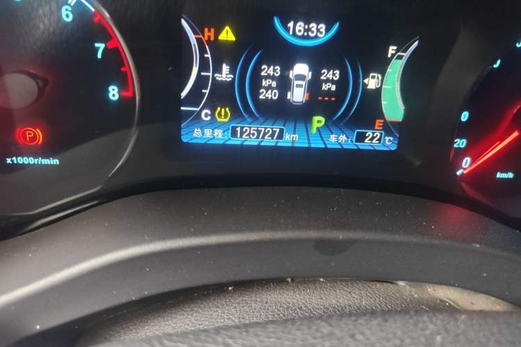 Used BYD Song 2017 Gaishe Upgrade Edition 1.5TID Automatic Elite Model Odometer Close Up