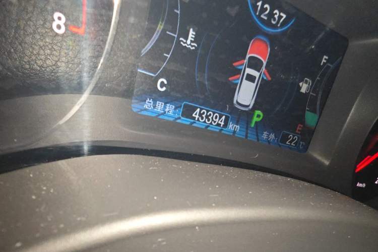 Used BYD Song 2017 Gaishi Upgrade Edition 1.5TID Automatic Luxury Model Odometer Close Up