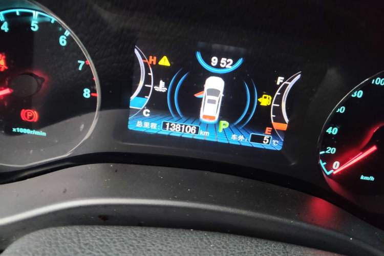 Used BYD Song 2017 Gaishe Upgrade Edition 1.5TID Automatic Elite Model Odometer Close Up