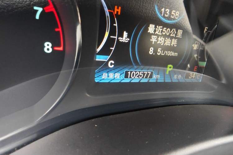 Used BYD Song 2017 Gaishe Upgrade Edition 1.5TID Automatic Elite Model Odometer Close Up