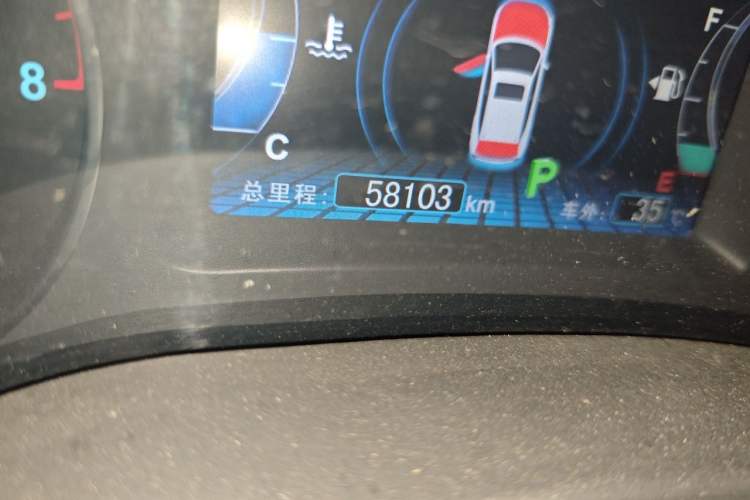 Used BYD Song 2017 Gaishe Upgrade Edition 1.5TID Automatic Elite Model Odometer Close Up