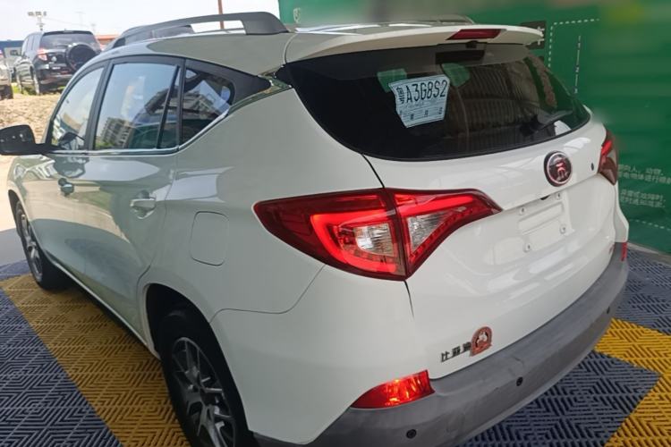 Used BYD Song 2017 Gaishe Upgrade Edition 1.5TID Automatic Elite Model Rear Left 45 Deg