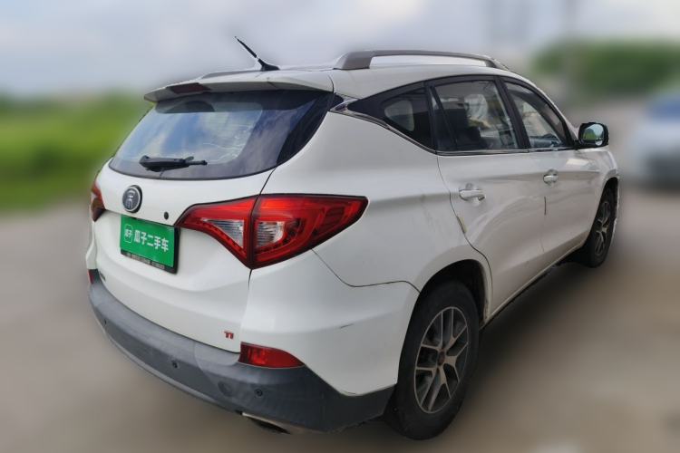 Used BYD Song 2017 Gaishi Upgrade Edition 1.5TI Manual Elite Model Rear Right 45 Deg