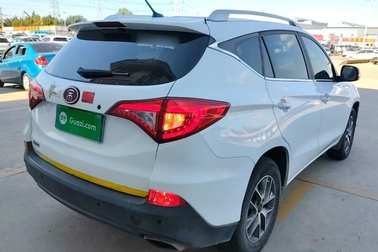 Used BYD Song 2017 Gaishi Upgrade Edition 1.5TI Manual Elite Model Rear Right 45 Deg