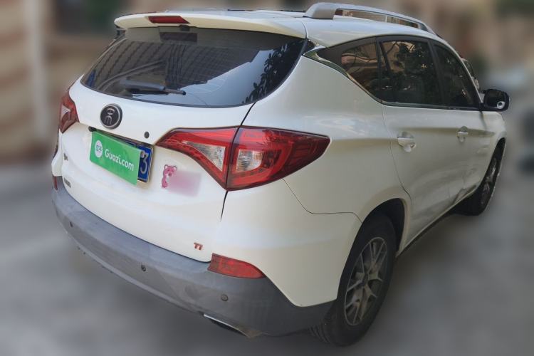 Used BYD Song 2017 Gaishi Upgrade Edition 1.5TI Manual Leading Model Rear Right 45 Deg