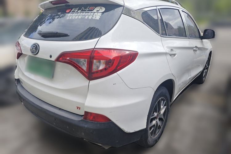 Used BYD Song 2017 Gaishi Upgrade Edition 1.5TI Manual Elite Model Rear Right 45 Deg