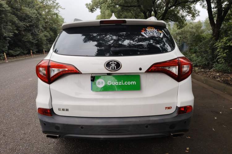 Used BYD Song 2017 Gaishe Upgrade Edition 1.5TID Automatic Elite Model Rear