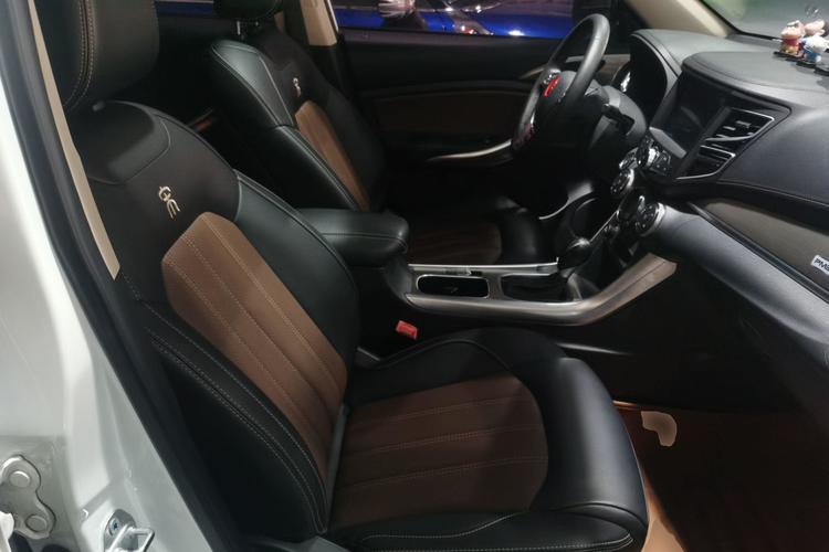 Used BYD Song 2017 Gaishe Upgrade Edition 1.5TID Automatic Elite Model Right Front Seat