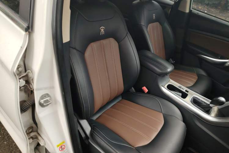 Used BYD Song 2017 Gaishe Upgrade Edition 1.5TID Automatic Elite Model Right Front Seat
