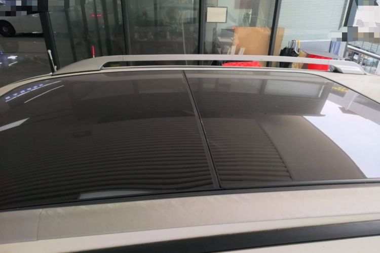Used BYD Song 2017 Gaishi Upgrade Edition 1.5TID Automatic Luxury Model Roof