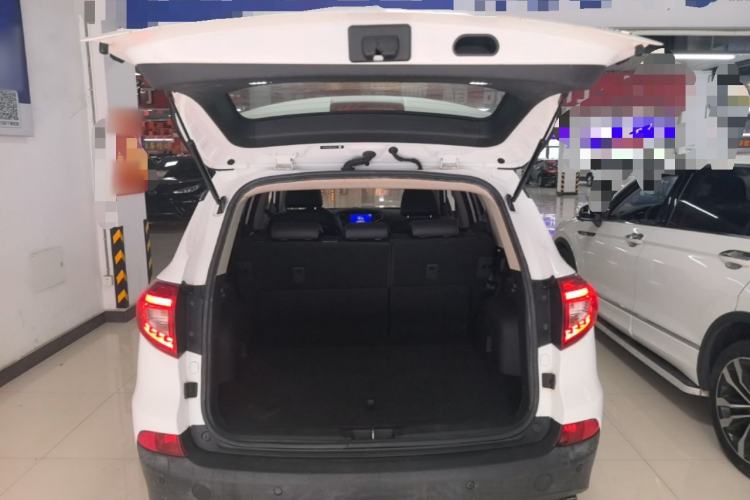 Used BYD Song 2017 Gaishi Upgrade Edition 1.5TID Automatic Luxury Model Trunk