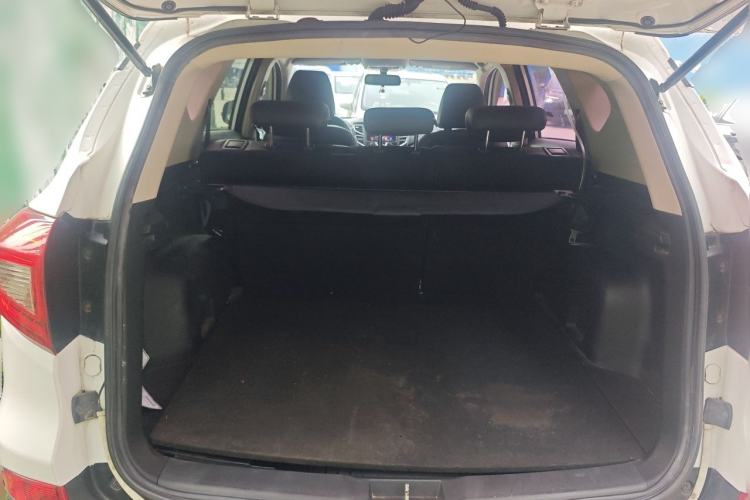 Used BYD Song 2017 Gaishi Upgrade Edition 1.5TI Manual Elite Model Trunk