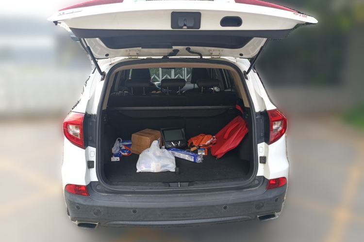 Used BYD Song 2017 Gaishi Upgrade Edition 1.5TID Automatic Luxury Model Trunk