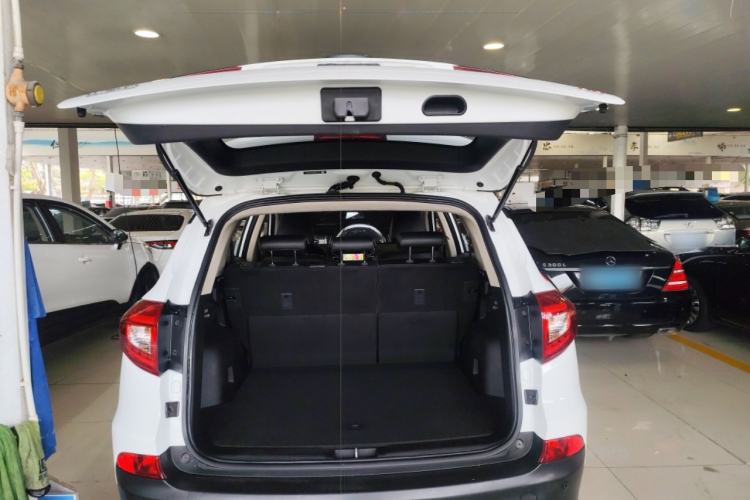 Used BYD Song 2017 Gaishi Upgrade Edition 1.5TID Automatic Luxury Model Trunk