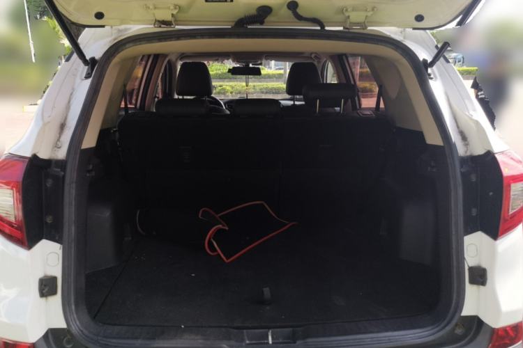 Used BYD Song 2017 Gaishi Upgrade Edition 1.5TI Manual Elite Model Trunk