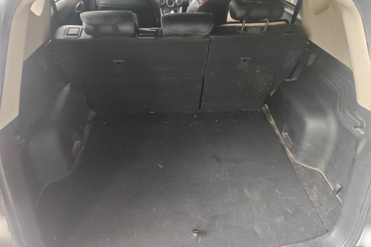 Used BYD Song 2017 Gaishe Upgrade Edition 1.5TID Automatic Elite Model Trunk