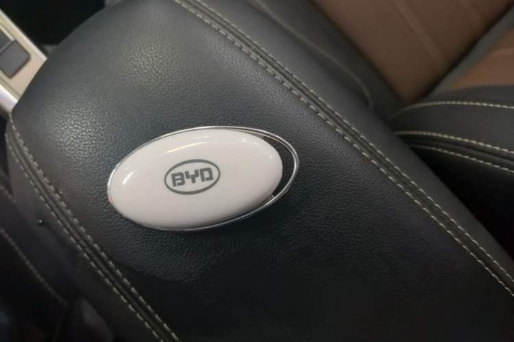 Used BYD Song 2017 Gaishi Upgrade Edition 1.5TID Automatic Luxury Model Vehicle Key