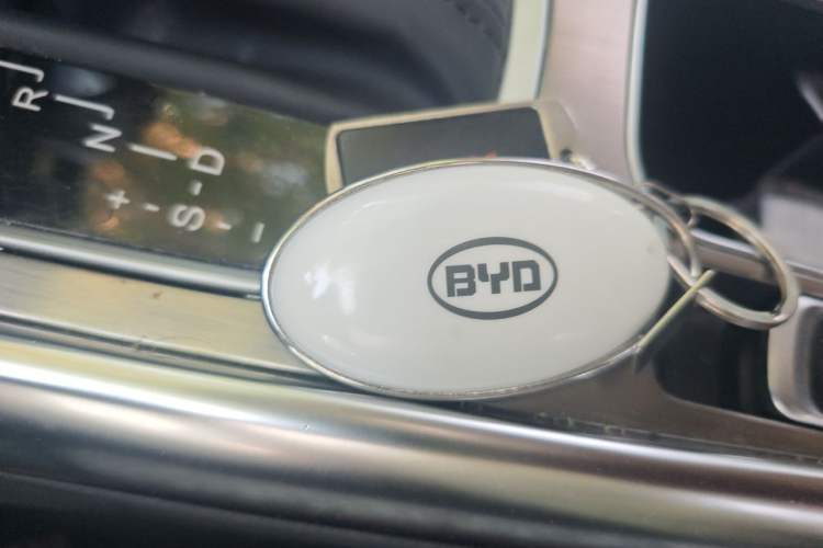 Used BYD Song 2017 Gaishe Upgrade Edition 1.5TID Automatic Elite Model Vehicle Key