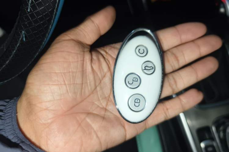 Used BYD Song 2017 Gaishe Upgrade Edition 1.5TID Automatic Elite Model Vehicle Key