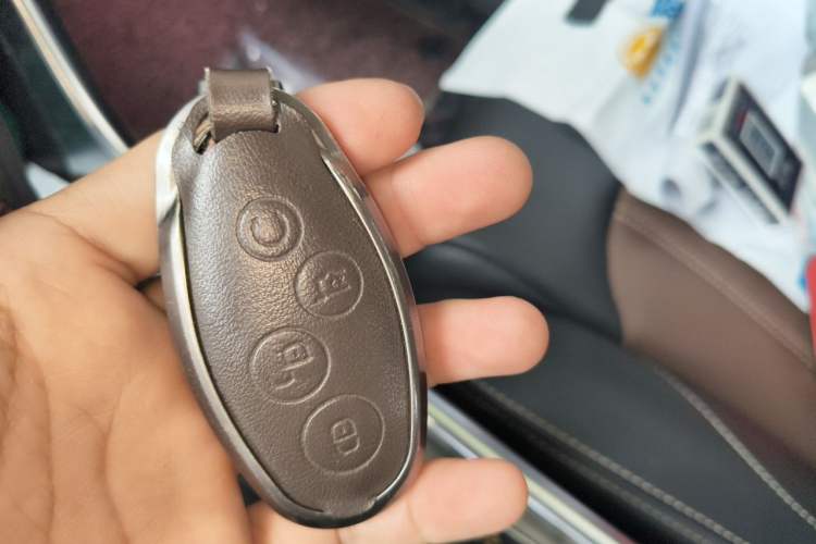 Used BYD Song 2017 Gaishe Upgrade Edition 1.5TID Automatic Elite Model Vehicle Key