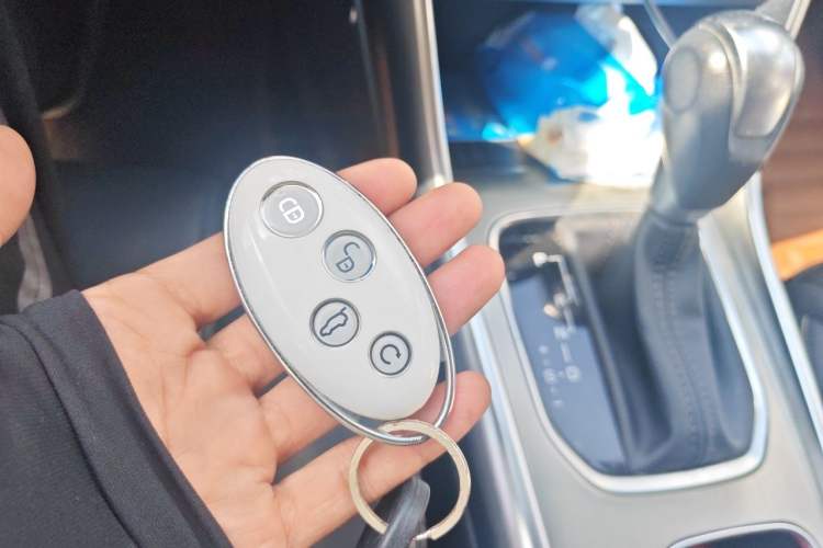 Used BYD Song 2017 Gaishe Upgrade Edition 1.5TID Automatic Elite Model Vehicle Key