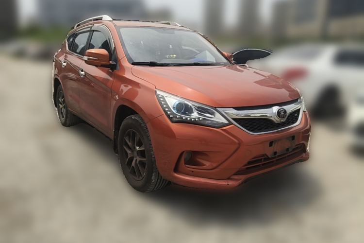 Used BYD Song 2017 Gaishe Upgrade Edition 1.5TID Automatic Elite Model Front Right 45 Deg