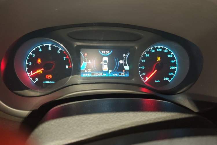 Used BYD Song 2017 Gaishe Upgrade Edition 1.5TID Automatic Elite Model Instrument Cluster
