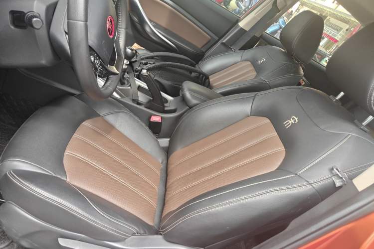 Used BYD Song 2017 Gaishi Upgrade Edition 1.5TI Manual Elite Model Left Front Seat
