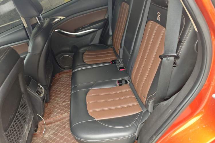 Used BYD Song 2017 Gaishi Upgrade Edition 1.5TI Manual Elite Model Left Rear Seat