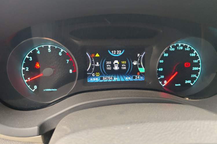 Used BYD Song 2017 Gaishi Upgrade Edition 1.5TI Manual Elite Model Odometer Close Up