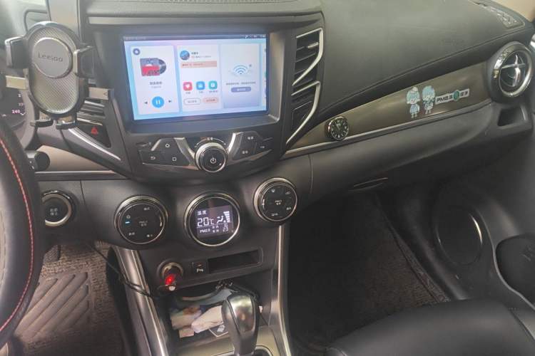 Used BYD Song 2018 1.5TID Automatic Smart Connect Prestige Model Audio And AC Panel